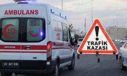 Şanlıurfa'nın Haliliye İlçesinde İki Otomobil Çarpıştı: 2 Kişi Yaralandı