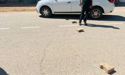 Hilvan’da Kaza Bardağı Taşırdı: Vatandaşlar Yolu Kapattı