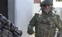 Binbaşı Özçelik Kimdir, Gerçek Adı Nedir, Nerede Görev Yapıyor, Yüzünü Neden Göstermiyor?