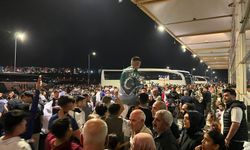 Şanlıurfa Otogarında Gözyaşı ve Halay Bir Arada: Askerlere Görkemli Uğurlama