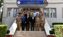 Şanlıurfa Valisi Hasan Şıldak Ceylanpınar Hudut Karakolu ve Jandarmayı Ziyaret Etti