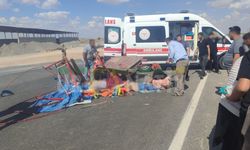 Suruç’ta Kamyon İle Elektrikli Motosiklet Çarpıştı: Anne ve 2 Çocuk Ağır Yaralandı