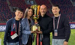 Vincenzo Italiano'nun Eşi Kimdir, Ne İş Yapıyor? Beşiktaş'ın Yeni Hocası Italiano'nun Eşi Raffaella Vicolo Kaç Yaşında, Nereli?