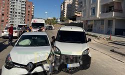 Şanlıurfa Karaköprü'de Trafik Kazası! 3 Kişi Hastanelik Oldu
