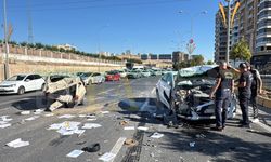 Şanlıurfa Karaköprü'de 4 Aracın Karıştığı Zincirleme Kaza: 1 Yaralı