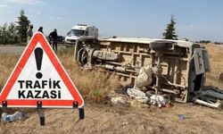 Konya'da Şanlıurfalı Tarım İşçilerini Taşıyan Minibüs Devrildi: 1'i Ağır 17 Yaralı