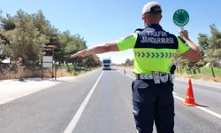 Şanlıurfa’da Jandarma’dan Drone Destekli Trafik Denetimi
