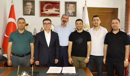 Siverek Belediyesi'nde Kadrolu İşçiler İçin TİS İmzalandı