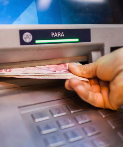 Bu Bankada Parası Olan Urfalılar Dikkat: Şubeleri Bir Bir Kapanıyor