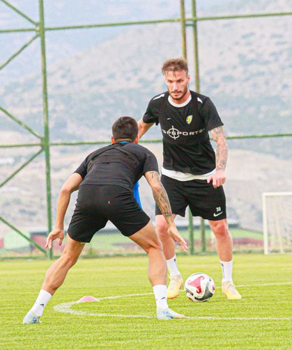 Şanlıurfaspor Kampında Rekabet Kızışıyor