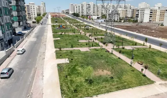 Karaköprü'de yeşil alanlarda kapsamlı bakım ve onarım (VİDEO)