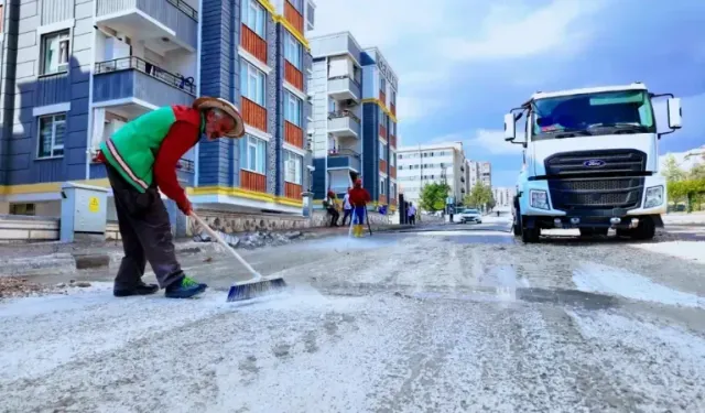 Tertemiz bir Karaköprü için kapsamlı temizlik seferberliği sürüyor! (ViDEO)