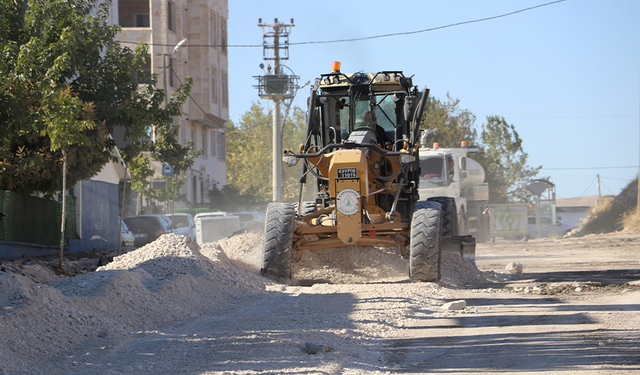 Karaköprü’de kaliteli yollar için çalışmalar sürüyor