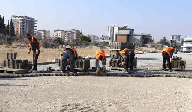 Karaköprü’de Yeni Yollarda Üst Yapı Çalışmaları Sürüyor