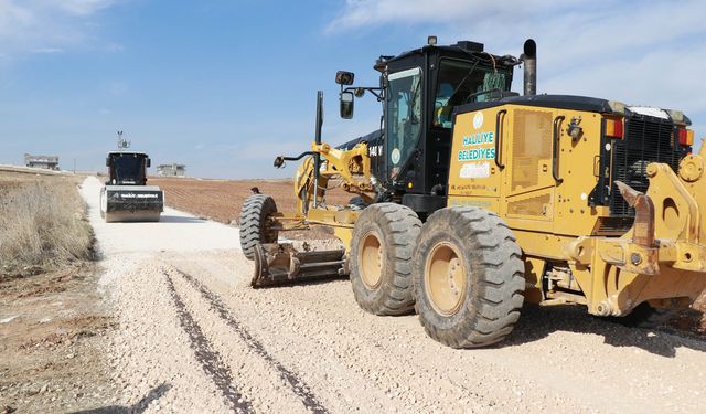 Haliliye Belediyesi, Stabilize Yol Çalışmasıyla Yolların Konforunu Artırıyor