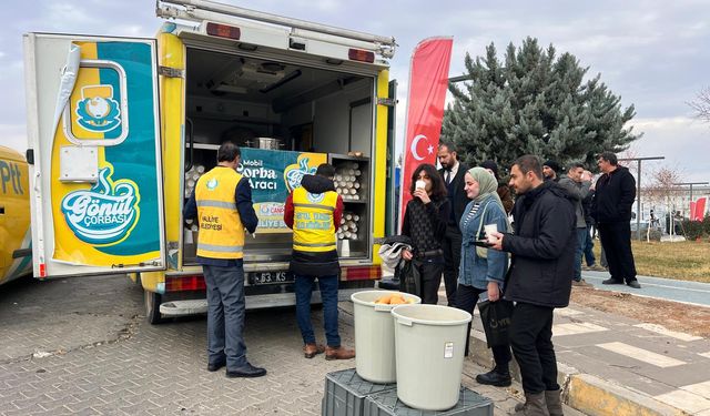 Güneydoğu Kariyer Fuarı’nda Haliliye Belediyesinden Öğrencilere Destek