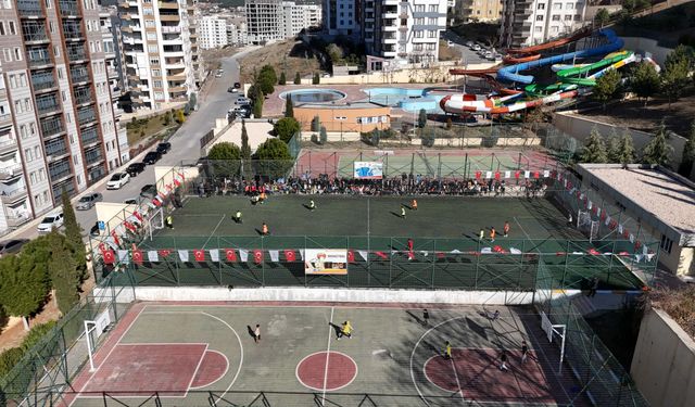 Karaköprü'de Çocuklar Arası Futbol Turnuvası Tamamlandı