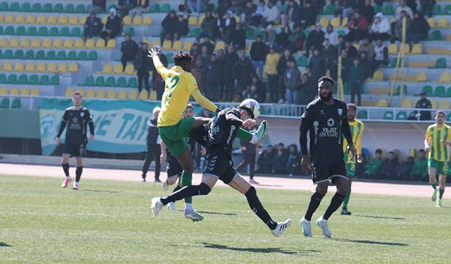 Şanlıurfaspor Şampiyon Kocaeli İle Yarışmış