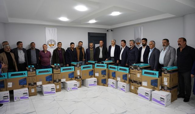 Kahta Belediyesi’nden Muhtarlara Teknolojik Destek