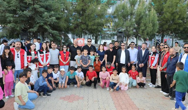 Kemal Ülkü Halayda Çocukların Coşkusuna Ortak Oldu