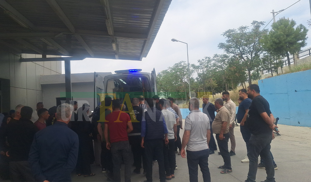 Şanlıurfa Birecik'te Masum Çocuk Kurşunların Ortasında Kaldı