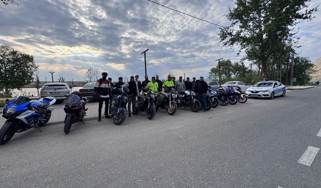 Birecik’te Trafik Polisinden Gençlere Hayat Dersi