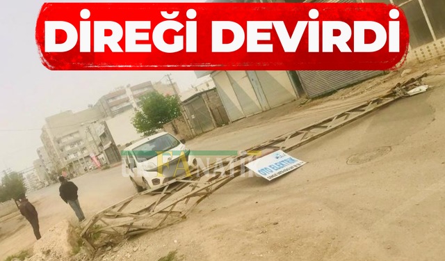 Şanlıurfa Suruç'ta Kaza Yapan Otomobil Direği Devirdi