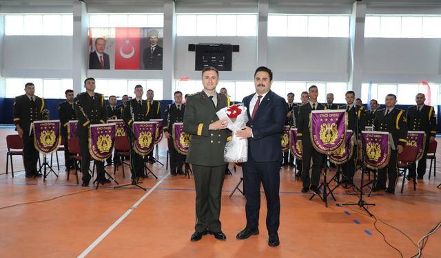 2. Ordu Bölge Komutanlığı Bandosu, Viranşehir’de Coşkulu Bir Konser Verdi