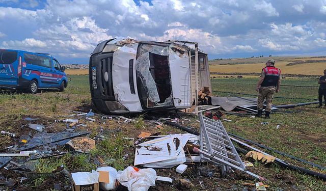 Şanlıurfa’da Korkutan Kaza: 3 Kişi Ölümden Döndü