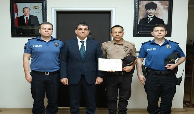 Şanlıurfa’da Hapis Cezalı Şüpheliyi Yakalayan Bekçiye Ödül