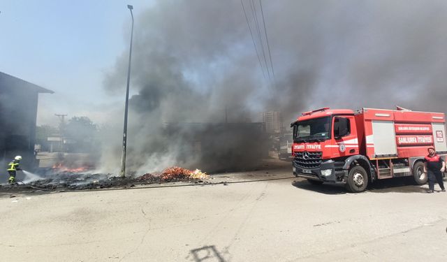 Şanlıurfa Haliliye’de Atık Yangını!