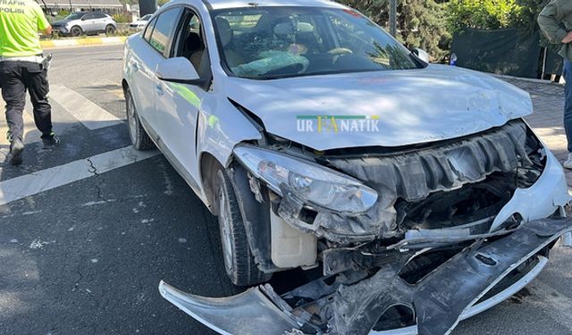 Şanlıurfa’da Sabah Saatlerinde 3 Araç Birbirine Girdi