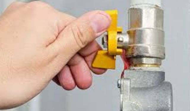 ŞANLIURFA İLİ AKÇAKALE İLÇESİ EĞİTİM KURUMLARININ DOĞALGAZ DÖNÜŞÜM İŞİ ŞANLIURFA İL MİLLİ EĞİTİM MÜDÜRLÜĞÜ- MİLLİ EĞİTİM BAKANLIĞI BAKAN YARDIMCILIKLARI