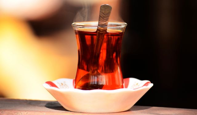 Tarım Bakanlığı Sahte Gıda Listesini Güncelledi: Pekmez, Çay ve Baharatlar İfşa Edildi!