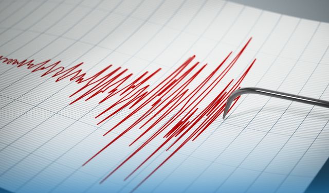 7,4 Büyüklüğünde Deprem Meydana Geldi: Tsunami Uyarısı Yapıldı