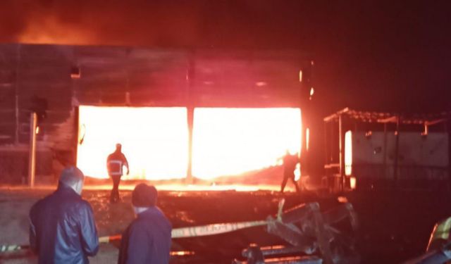 Şanlıurfa Halfeti’de Zeytinyağı Fabrikasında Yangın