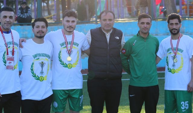 Bozovaspor’da İmzalar Tamam! Şampiyon Teknik Direktör ile Devam Kararı