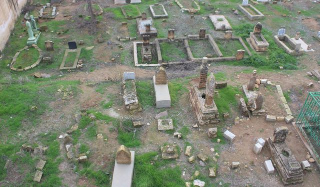 Şanlıurfa'da Bu Taşta Yansımanı Görene Ne Oluyor? İşte Mucize Yer