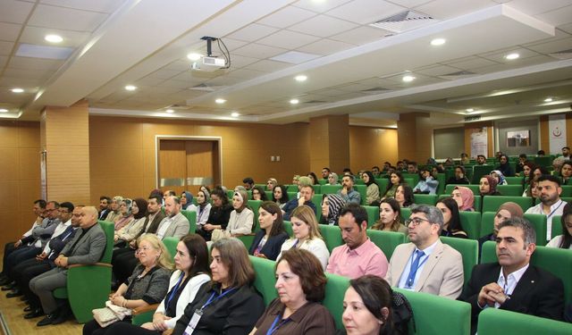 Şanlıurfa’da Yenidoğan Hemşireliği Sempozyumu Düzenlendi