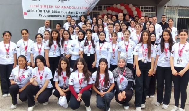 TÜBİTAK 4006-A Fuarında Ödül Heyecanı