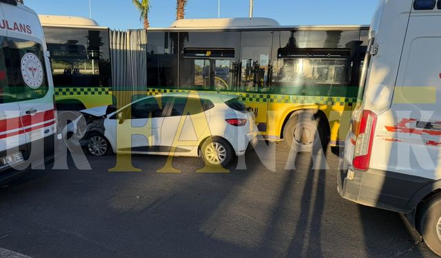 Şanlıurfa’da Belediye Otobüsü ile Otomobil Çarpıştı: Yaralılar Var