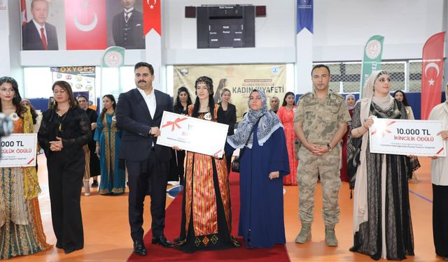 Urfa’da Kadın Tasarımcılar Yarıştı: Geleneksel Dokular Öne Çıktı