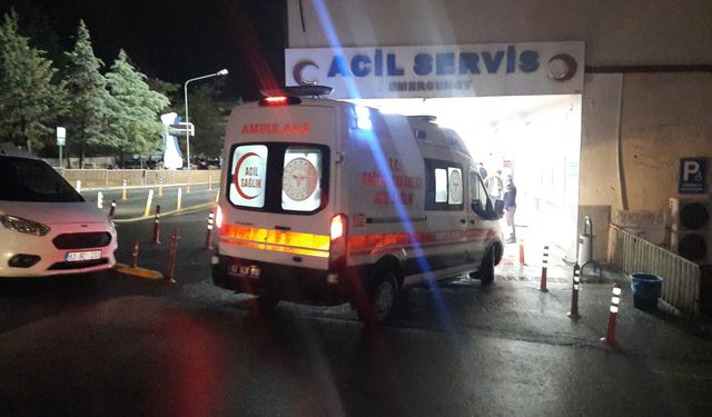 Suruç İlçesinde İki Araç Kavşakta Çarpıştı: Yaralılar Var