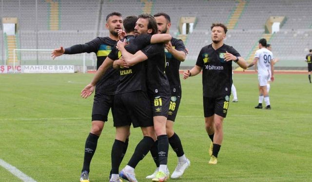 Elazığspor Bombayı Patlattı! Gol Kralı Kemal Rüzgar İmzayı Attı