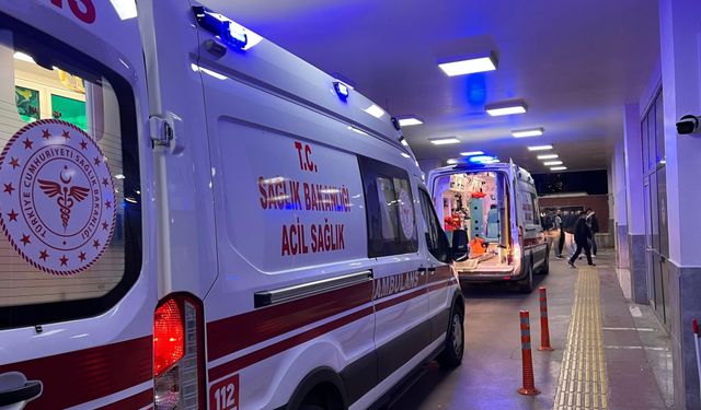 Şanlıurfa Haliliye’de Korkutan Kaza: 16 Yaşındaki Gence Otomobil Çarptı