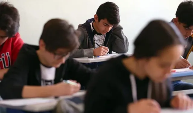 11 Haziran Okullar Tatil Mi, Yarım Gün Mü, Tam Gün Mü, Ders İşlenecek Mi?