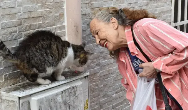 Panter Emel Öldü Mü, Hastalığı Neydi, Cenazesi Ne Zaman? Emel Yıldız’ın Vefatı Sanat Dünyasını Yasa Boğdu