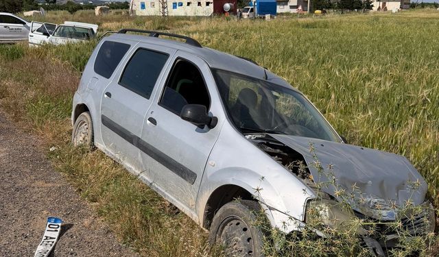 Şanlıurfa’da Çarpışma Sonrası Tarlaya Uçtular!