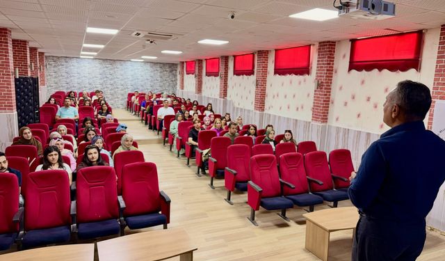 Viranşehir’de Aday Öğretmenlere Uyum Eğitimi