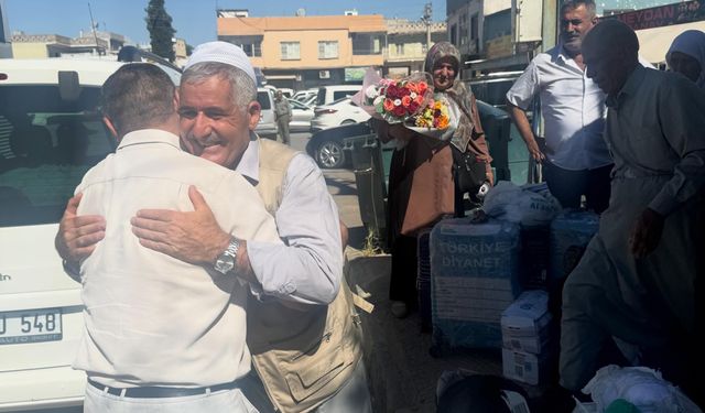 Halfeti’de Hac Sevinci! Hacılar Dualarla Karşılandı